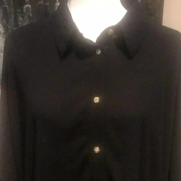 NWT T Tahari Button Front Cropped Oversized Top with Wide Sleeves-M - Picture 2 of 8